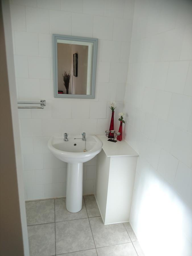 Chanelle Self Catering Bloemfontein Eksteriør billede